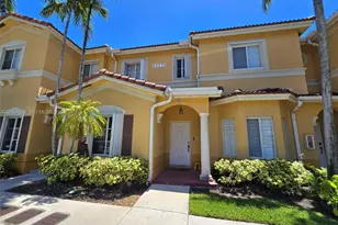 10778 NW 84th St, Doral, FL 33178 - Photo 2