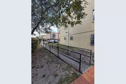 6070 W 18th Ave #209, Hialeah, FL 33012 - Photo 28