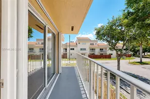 14903 SW 80th St, Miami, FL 33193 - Photo 12