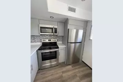 20111 NE 27th Ct #K216, Aventura, FL 33180 - Photo 2