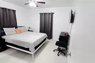 139 NW 14th Way, Dania Beach, FL 33004 - Photo 20