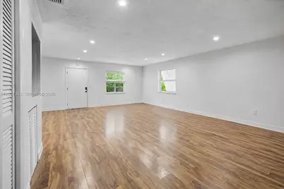 6815 Edgewater Dr #201, Coral Gables, FL 33133 - Photo 2