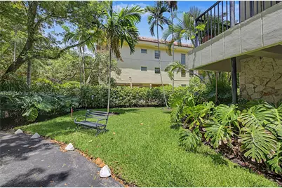 6815 Edgewater Dr #201, Coral Gables, FL 33133 - Photo 30
