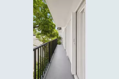 6815 Edgewater Dr #201, Coral Gables, FL 33133 - Photo 18