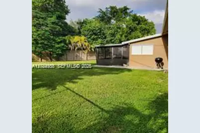 9401 SW 181st St, Palmetto Bay, FL 33157 - Photo 28
