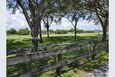 9401 SW 181st St, Palmetto Bay, FL 33157 - Photo 44