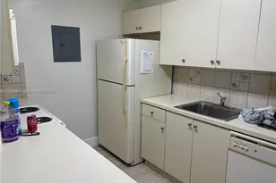 10744 N Kendall, Miami, FL 33176 - Photo 2