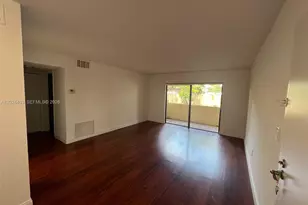 10415 N Kendall Dr, Miami, FL 33176 - Photo 4
