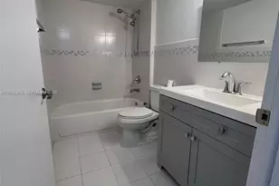 10415 N Kendall Dr, Miami, FL 33176 - Photo 10