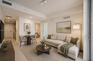 77 SE 5th St, Miami, FL 33131 - Photo 2