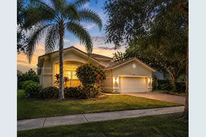 4486 W Whitewater Ave, Weston, FL 33332 - Photo 2