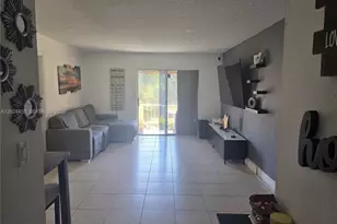 17901 NW 68th Ave, Hialeah, FL 33015 - Photo 4