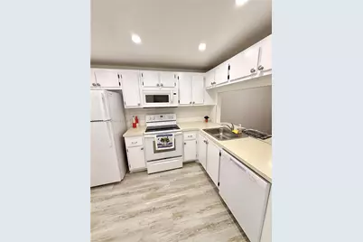 2793 NW 104th Ave #204, Sunrise, FL 33322 - Photo 8