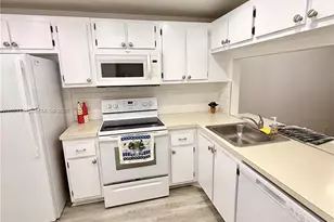 2793 NW 104th Ave, Sunrise, FL 33322 - Photo 8