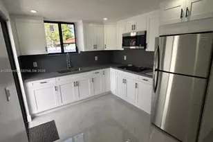 11870 SW 5th St, Miami, FL 33184 - Photo 4