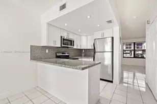 5437 W 21st Ave, Hialeah, FL 33016 - Photo 6