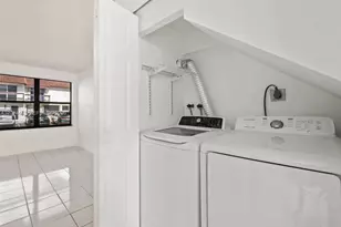 5437 W 21st Ave, Hialeah, FL 33016 - Photo 14