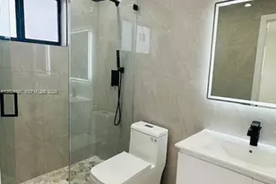 11870 SW 5th St, Miami, FL 33184 - Photo 12
