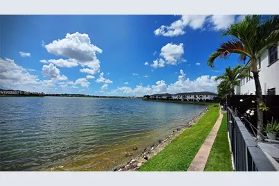 16017 NW 91st Ct, Miami Lakes, FL 33018 - Photo 34