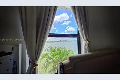 16017 NW 91st Ct, Miami Lakes, FL 33018 - Photo 18