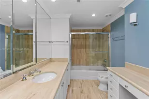 16518 NE 26th Ave, North Miami Beach, FL 33160 - Photo 14