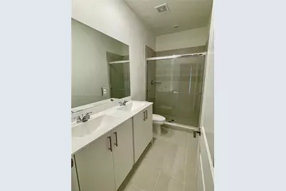708 SE 13th Ct, Homestead, FL 33034 - Photo 10