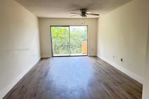 365 NE 125th St, North Miami, FL 33161 - Photo 2