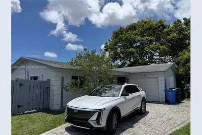 1660 NW 42nd St, Oakland Park, FL 33309 - Photo 32