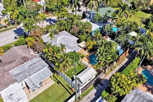 1016 Harrison St, Hollywood, FL 33019 - Photo 2
