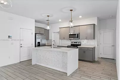 18493 Glenstone St, Jupiter, FL 33458 - Photo 4