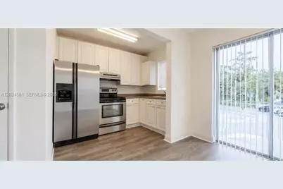 5960 NE 5th Ct #4, Miami, FL 33137 - Photo 2