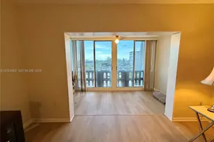 4001 Hillcrest Dr, Hollywood, FL 33021 - Photo 4