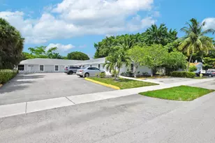 241 NW 40th St, Oakland Park, FL 33309 - Photo 16