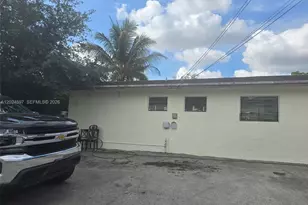 6590 SW 46th St, Davie, FL 33314 - Photo 6