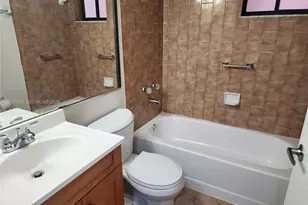 5350 W 21st Ct, Hialeah, FL 33016 - Photo 14