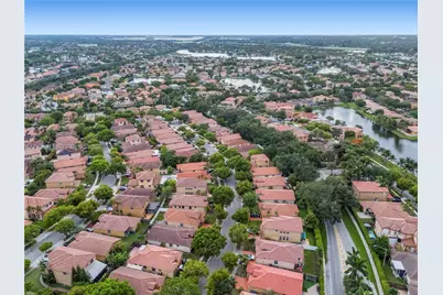 12858 SW 52nd St, Miramar, FL 33027 - Photo 10