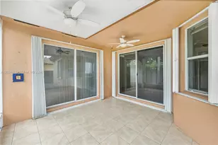 12858 SW 52nd St, Miramar, FL 33027 - Photo 32