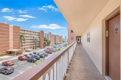 500 NE 12th Ave #407, Hallandale Beach, FL 33009 - Photo 4