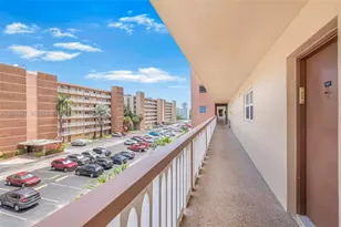 500 NE 12th Ave, Hallandale Beach, FL 33009 - Photo 4
