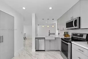 3549 Magellan Cir, Aventura, FL 33180 - Photo 10