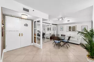 20281 E Country Club Dr, Aventura, FL 33180 - Photo 12