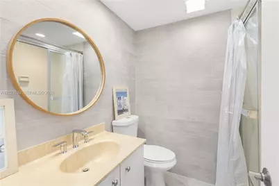 20281 E Country Club Dr #510, Aventura, FL 33180 - Photo 22