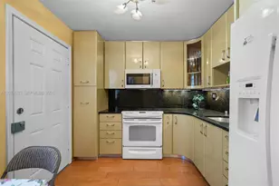 3551 NE 169th St, North Miami Beach, FL 33160 - Photo 2
