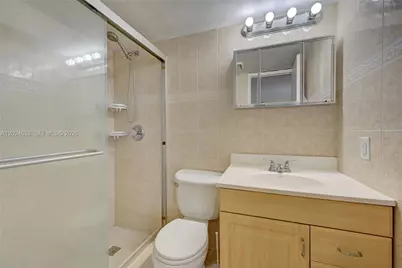 1040 SE 4th Ave #128, Deerfield Beach, FL 33441 - Photo 32