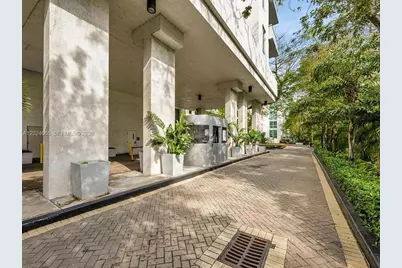 1861 NW S River Dr #2008, Miami, FL 33125 - Photo 4