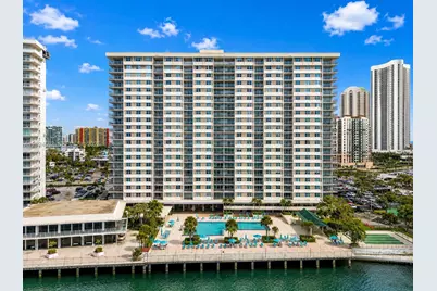300 Bayview Dr #807, Sunny Isles Beach, FL 33160 - Photo 12