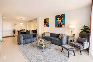 300 Bayview Dr, Sunny Isles Beach, FL 33160 - Photo 4