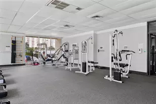 300 Bayview Dr, Sunny Isles Beach, FL 33160 - Photo 28