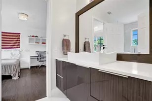 2526 Hunters Run Way, Weston, FL 33327 - Photo 58