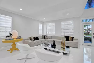2526 Hunters Run Way, Weston, FL 33327 - Photo 10